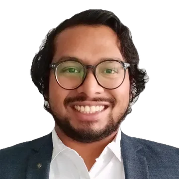 Portrait of Ash Gaikwad, smiling